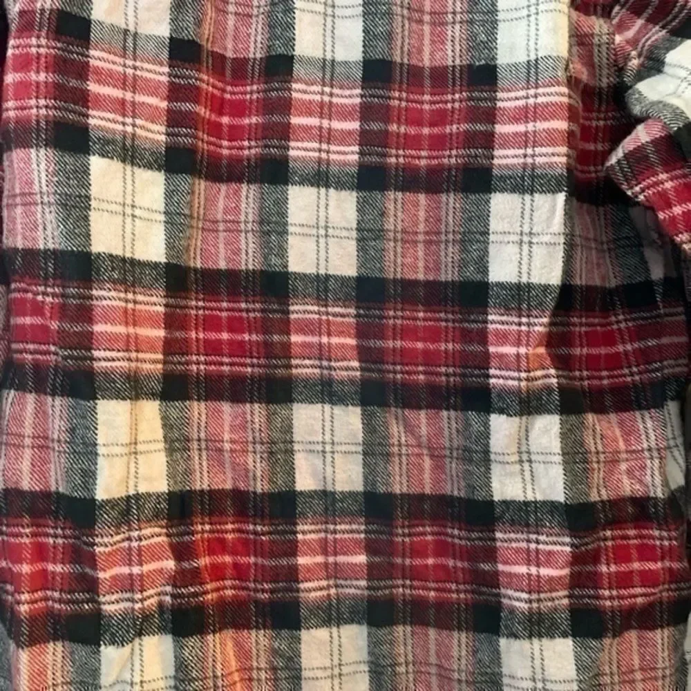 Men’s Dickies Flannel Sweater Size Medium Red, White, Pink & Black